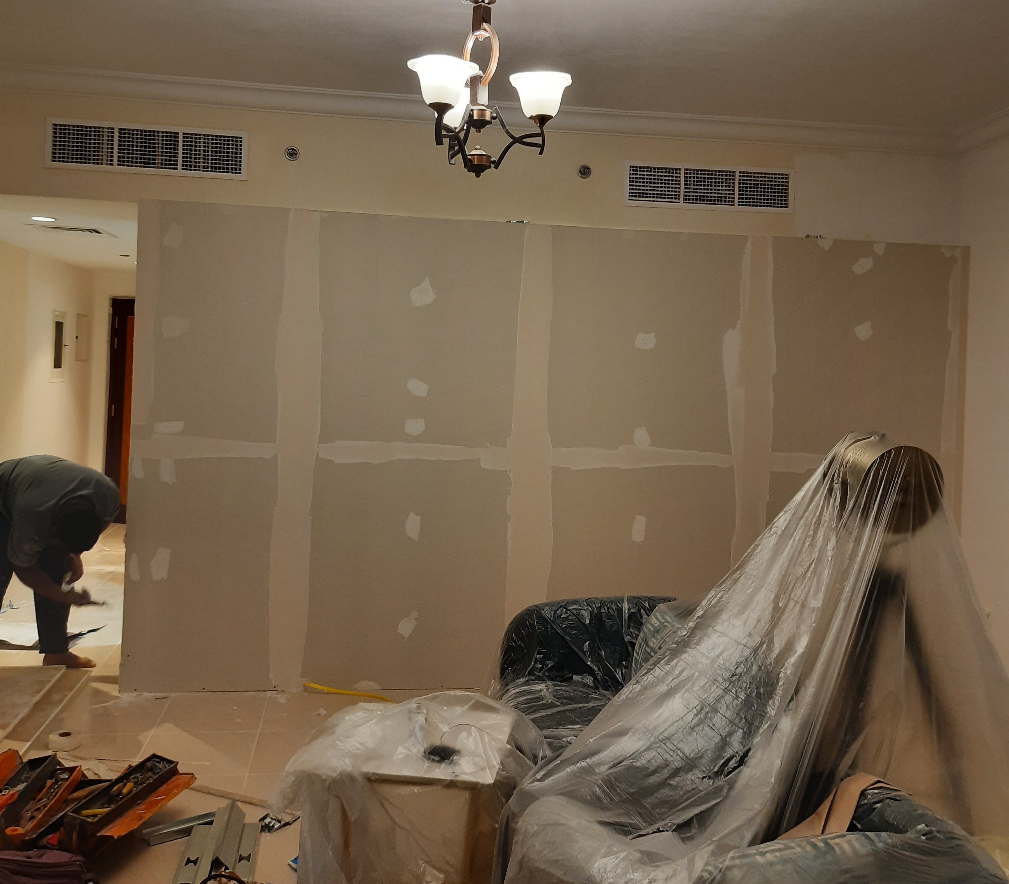 WALL PARTITIONS FITTING COMPANY DUBAI,Dubai